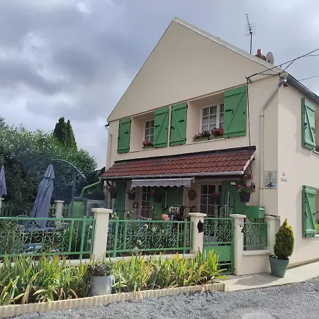 Homestay Un Coin De Paradis A , 40 Minutes Disneyland